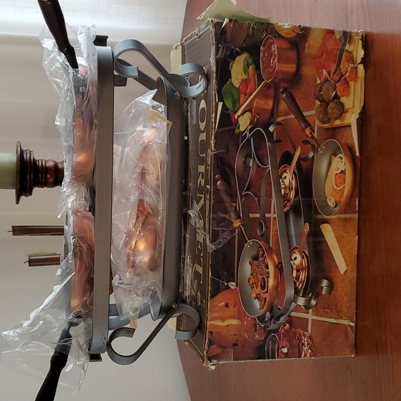 Vintage table top cook station for 2. - Picture 1 of 4